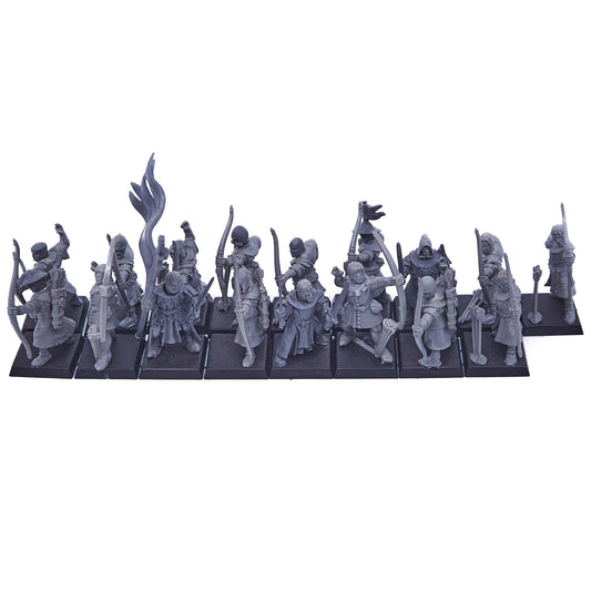 Bretonnia - Peasant Bowmen (04720) - Used