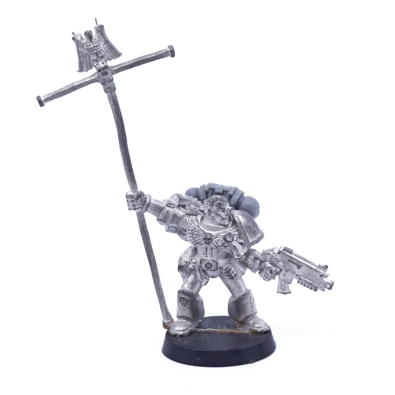 Space Marines - Space Marine Standard Bearer (Metal) (05738) - Used