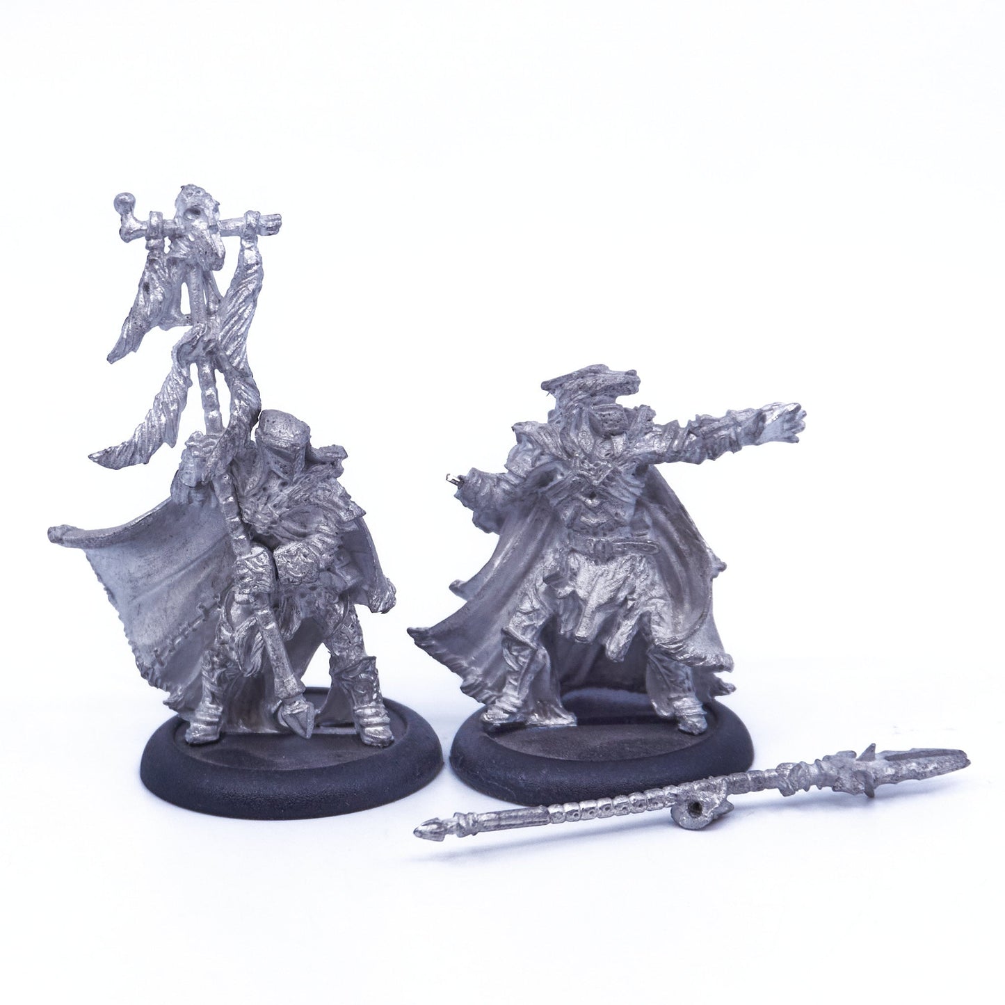 Circle Orboros - Wolves of Orboros Chieftain & Standard (Metal) (08109) - Used