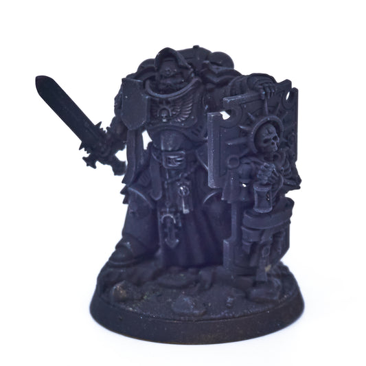 Space Marines - Captain with Relic Shield (08846-V) - Used