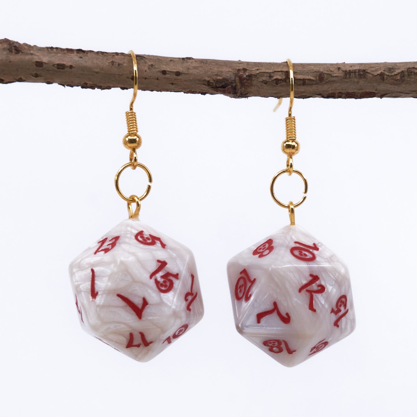 Grandes boucles d'oreilles D20