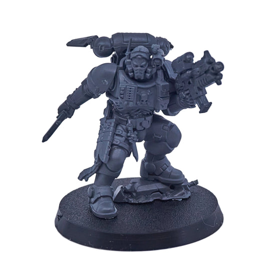 Space Marines - Lieutenant in Phobos Armour (09755-V) - Used