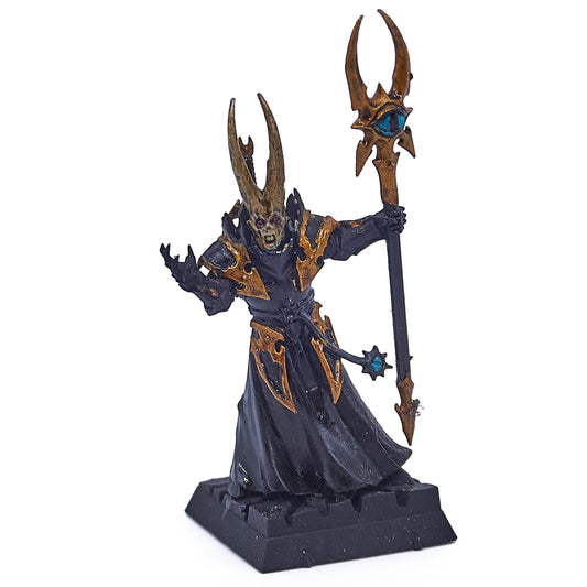 Warriors of Chaos - Sorcerer of Chaos (09882) - Used