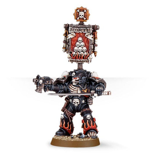 Space Marines Damned Legionnaires with Bolt Pistol and Power Sword (Metal) ( 1444-MN )