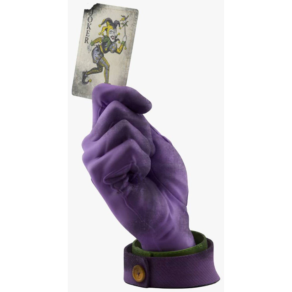 Gotham City Grit Statue: The Jocker Calling Card