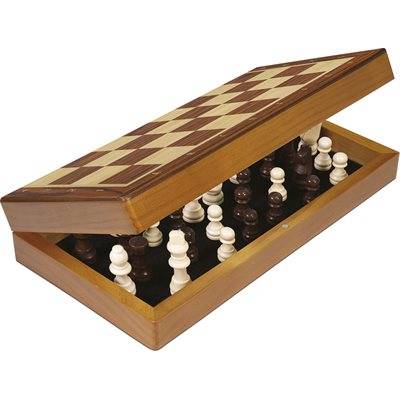 Wooden Chess / Jeu d'échecs en bois