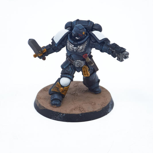 Space Marines - Primaris Lieutenant with Power Sword (01522) - Used